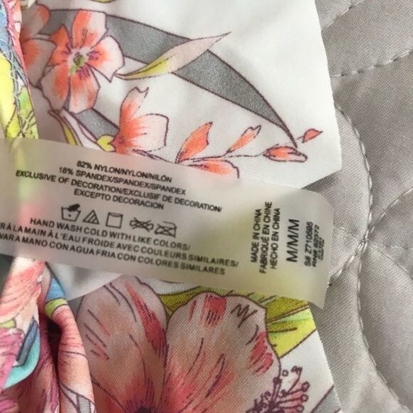 RAISINS Floral Off the Shoulder‎ Floral One Piece Ruffled Swimsuit Med - Picture 11 of 14